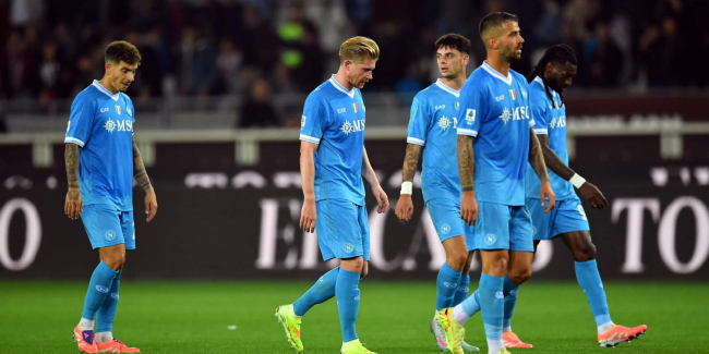 关于冲刺阶段西甲传出新动向，那不勒斯强势反弹，管理层表态：悬念犹存，资深球员宣示担当的信息